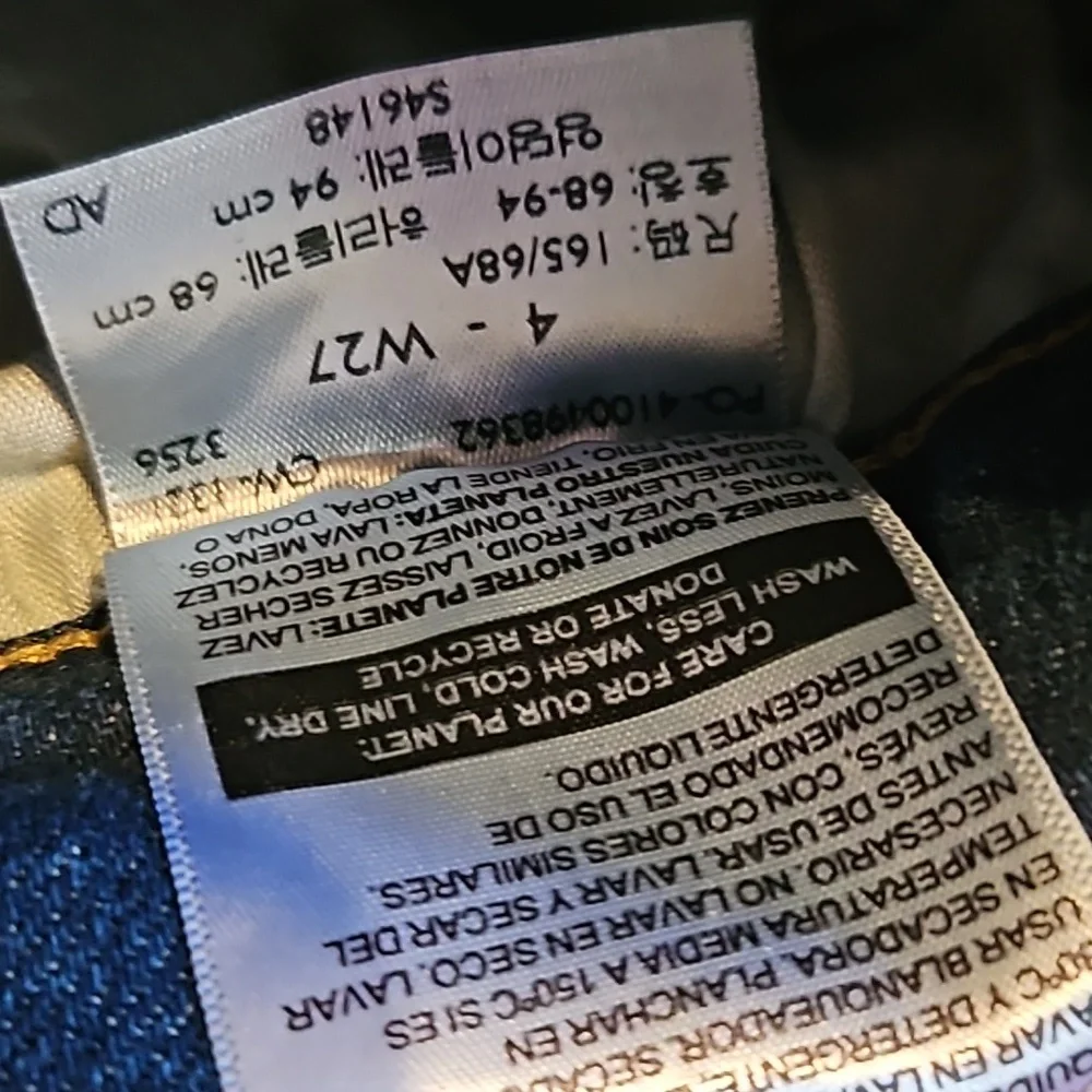 LEVI'S High Rise Jeans - Picture 5 of 5
